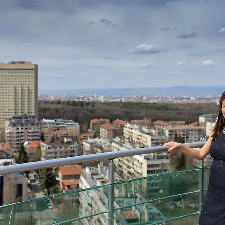 Panorama Madison בית הארחה